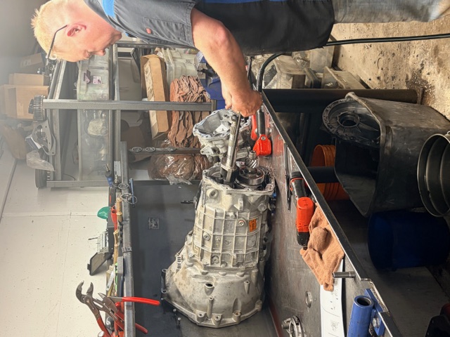 Advanced Transmission Centre can help with your vehicle differential issues.